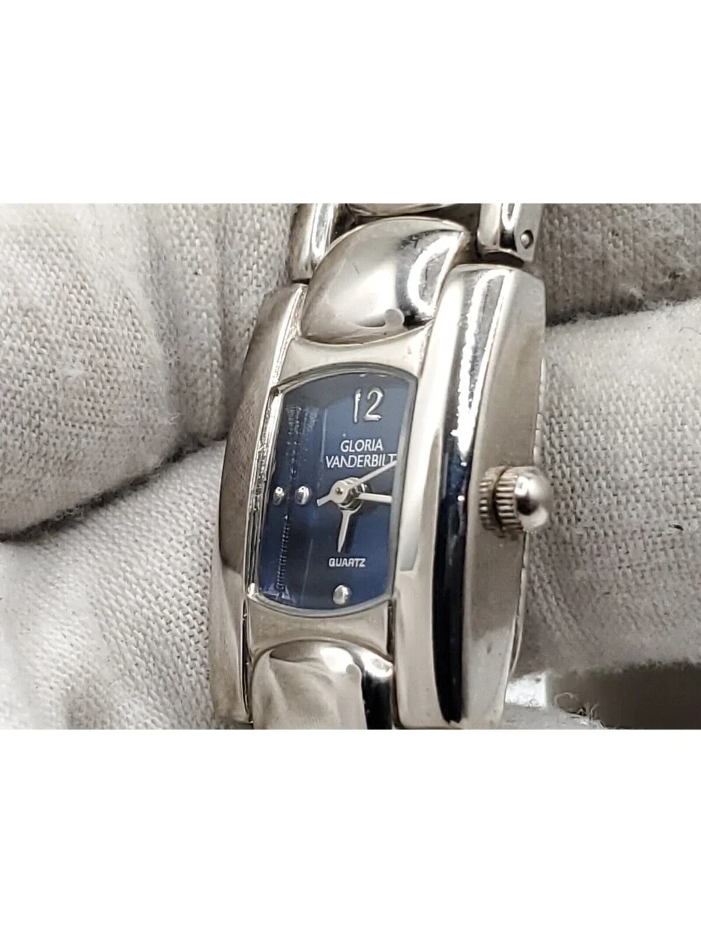 Gloria Vanderbilt Quartz Watch Women New Battery Blue Dial Silver Tone 18mm